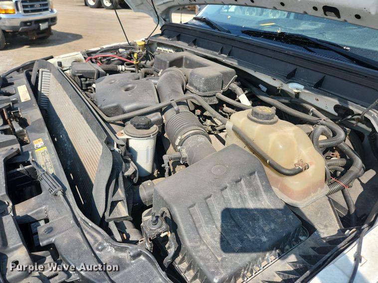 image for item DS8758 2012 Ford F250 Super Duty XL  flatbed pickup truck