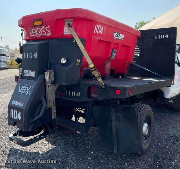 image for item DS8759 2006 Ford F350 Super Duty XL  flatbed pickup truck