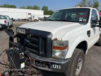 image for item DS8760 2010 Ford F250 Super Duty XL  flatbed pickup truck