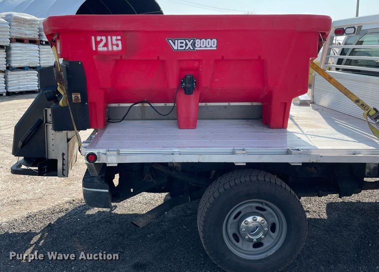 image for item DS8760 2010 Ford F250 Super Duty XL  flatbed pickup truck