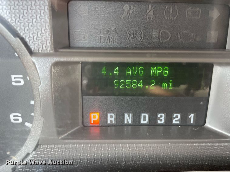 image for item DS8760 2010 Ford F250 Super Duty XL  flatbed pickup truck