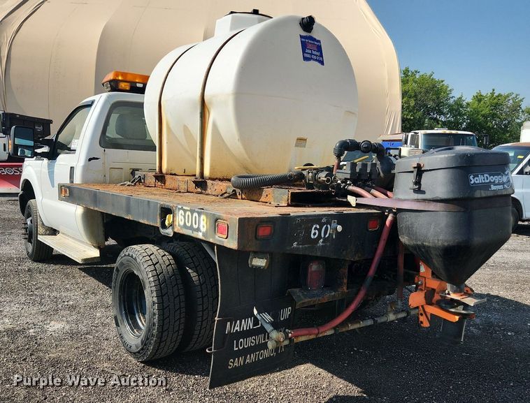 image for item DS8761 2011 Ford F350 Super Duty XL  flatbed pickup truck