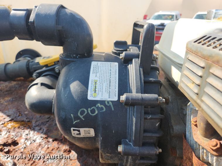 image for item DS8761 2011 Ford F350 Super Duty XL  flatbed pickup truck