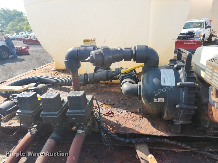 image for item DS8761 2011 Ford F350 Super Duty XL  flatbed pickup truck