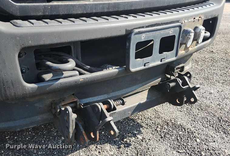 image for item DS8761 2011 Ford F350 Super Duty XL  flatbed pickup truck