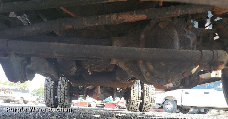 image for item DS8761 2011 Ford F350 Super Duty XL  flatbed pickup truck