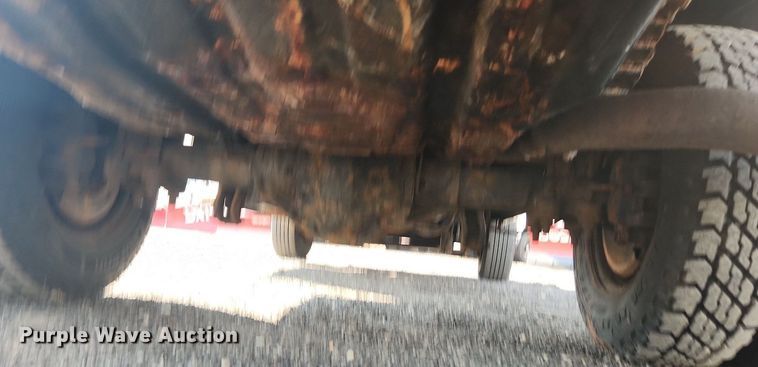 image for item DS8761 2011 Ford F350 Super Duty XL  flatbed pickup truck