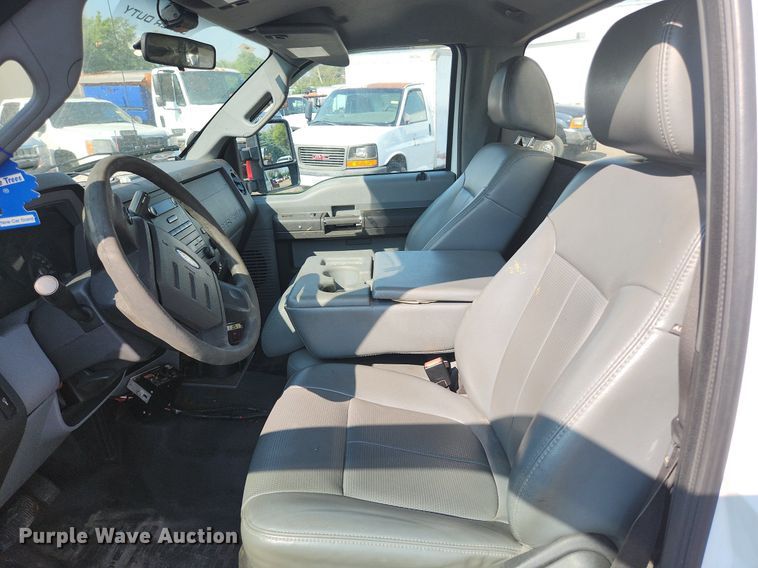 image for item DS8761 2011 Ford F350 Super Duty XL  flatbed pickup truck