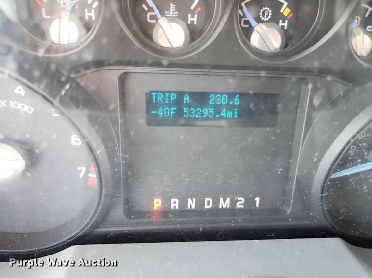 image for item DS8761 2011 Ford F350 Super Duty XL  flatbed pickup truck