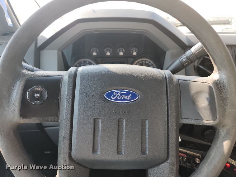 image for item DS8761 2011 Ford F350 Super Duty XL  flatbed pickup truck