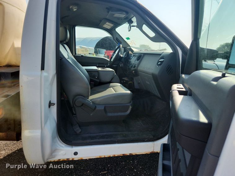 image for item DS8761 2011 Ford F350 Super Duty XL  flatbed pickup truck