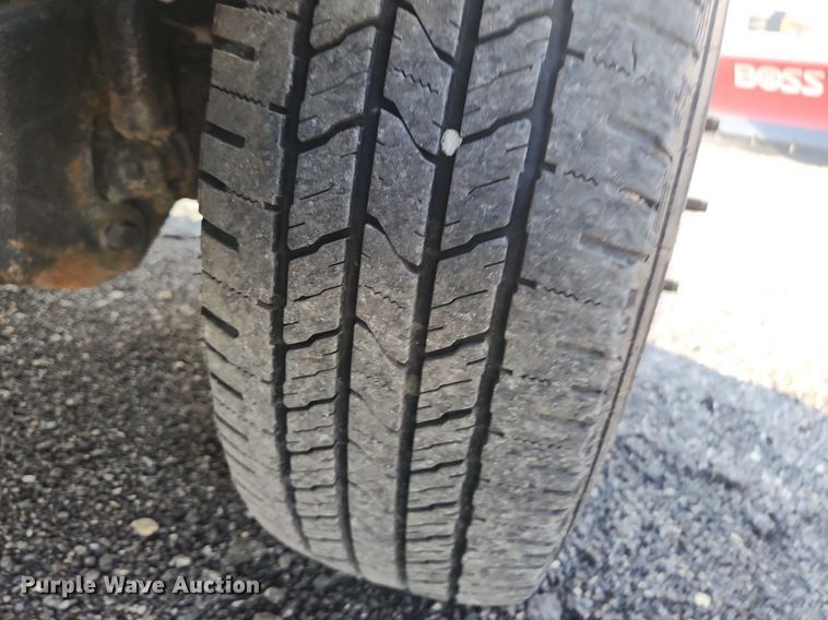 image for item DS8761 2011 Ford F350 Super Duty XL  flatbed pickup truck