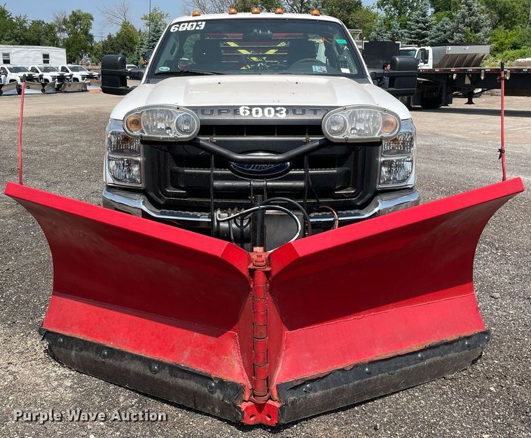 image for item DS8762 2012 Ford F350 Super Duty XL  flatbed pickup truck