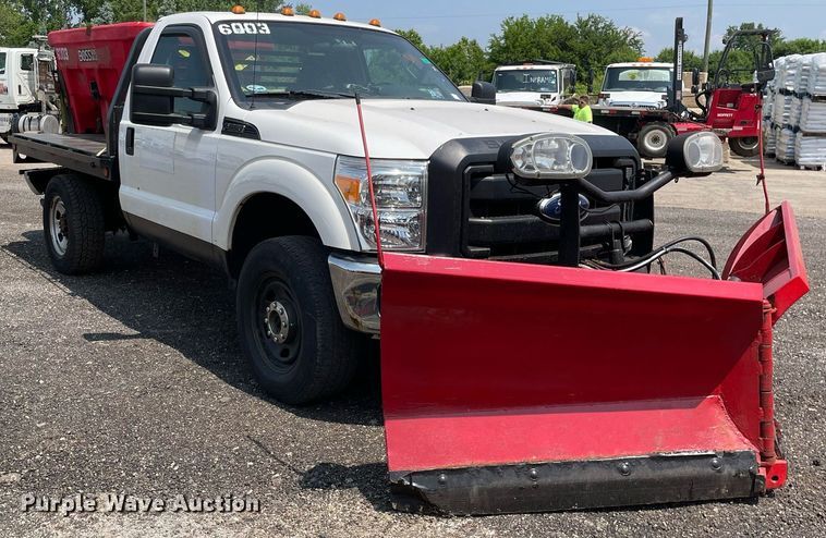 image for item DS8762 2012 Ford F350 Super Duty XL  flatbed pickup truck