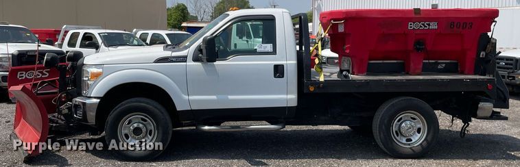 image for item DS8762 2012 Ford F350 Super Duty XL  flatbed pickup truck