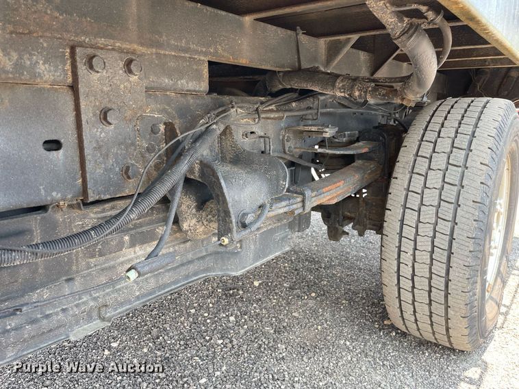 image for item DS8762 2012 Ford F350 Super Duty XL  flatbed pickup truck