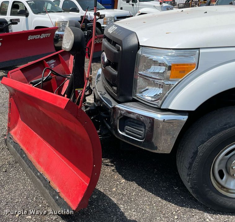 image for item DS8762 2012 Ford F350 Super Duty XL  flatbed pickup truck