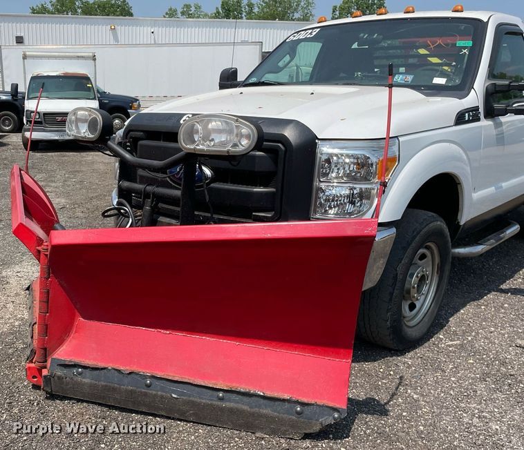 image for item DS8762 2012 Ford F350 Super Duty XL  flatbed pickup truck