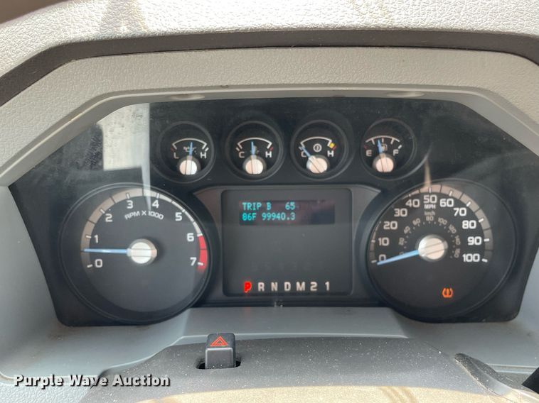 image for item DS8762 2012 Ford F350 Super Duty XL  flatbed pickup truck