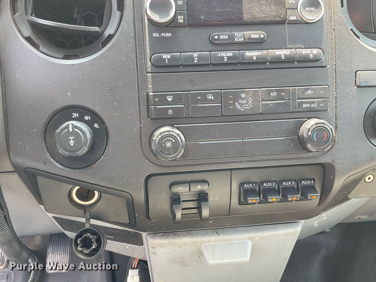 image for item DS8762 2012 Ford F350 Super Duty XL  flatbed pickup truck