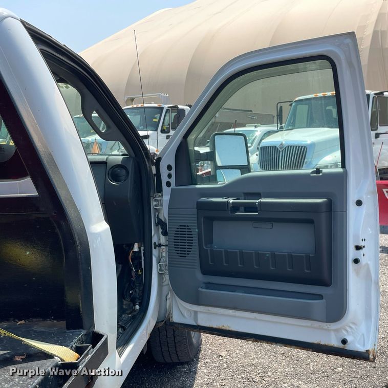 image for item DS8762 2012 Ford F350 Super Duty XL  flatbed pickup truck