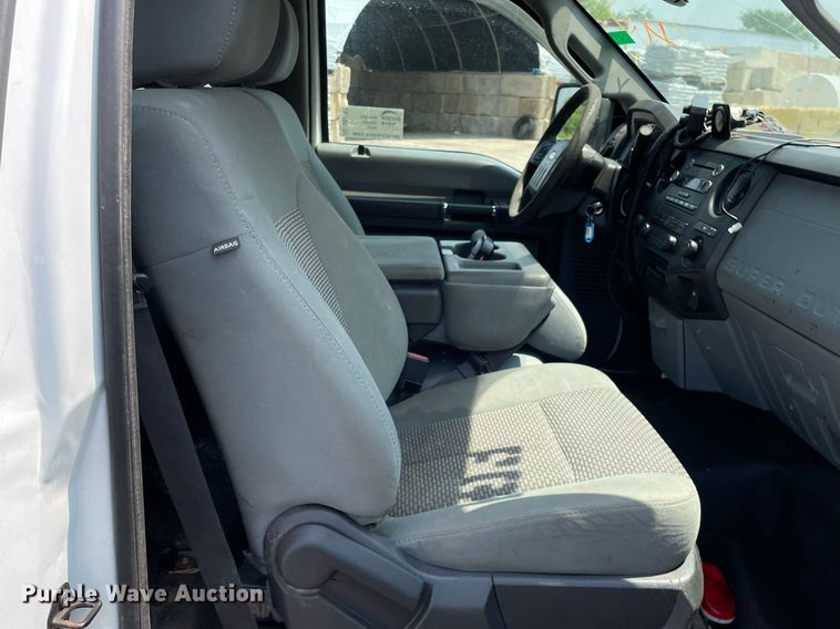 image for item DS8762 2012 Ford F350 Super Duty XL  flatbed pickup truck