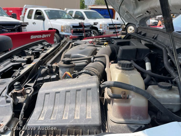 image for item DS8762 2012 Ford F350 Super Duty XL  flatbed pickup truck