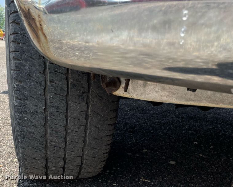 image for item DS8762 2012 Ford F350 Super Duty XL  flatbed pickup truck