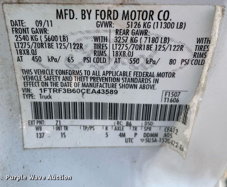 image for item DS8762 2012 Ford F350 Super Duty XL  flatbed pickup truck