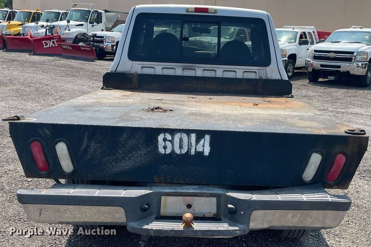 image for item DS8763 2003 Ford Ranger XLT  SuperCab flatbed pickup truck