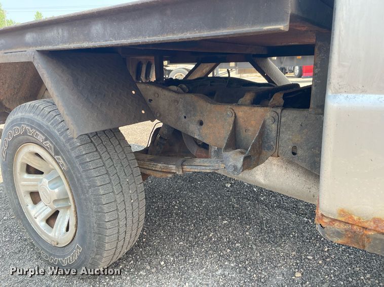 image for item DS8763 2003 Ford Ranger XLT  SuperCab flatbed pickup truck