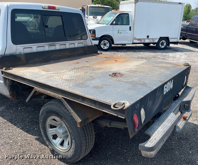 image for item DS8763 2003 Ford Ranger XLT  SuperCab flatbed pickup truck