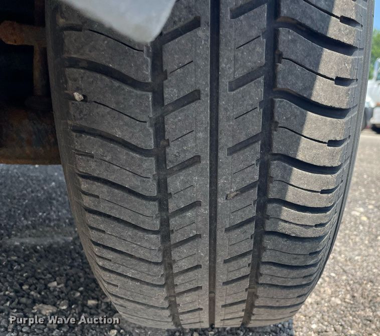 image for item DS8763 2003 Ford Ranger XLT  SuperCab flatbed pickup truck