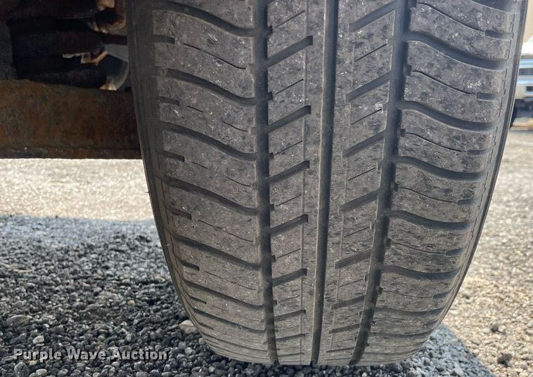 image for item DS8763 2003 Ford Ranger XLT  SuperCab flatbed pickup truck