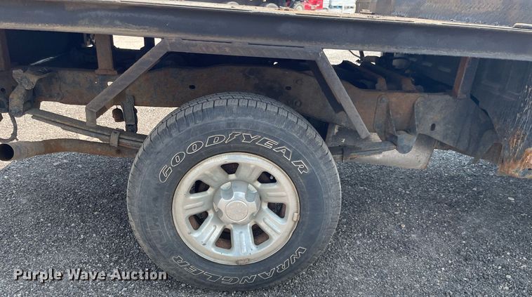 image for item DS8763 2003 Ford Ranger XLT  SuperCab flatbed pickup truck