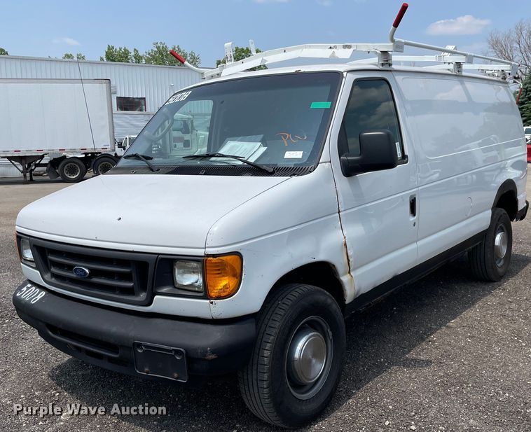 image for item DS8765 2006 Ford E250  van