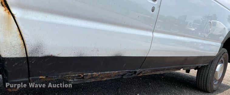 image for item DS8765 2006 Ford E250  van