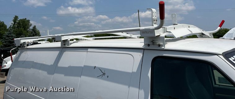 image for item DS8765 2006 Ford E250  van
