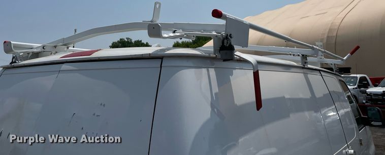 image for item DS8765 2006 Ford E250  van