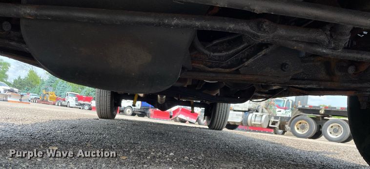 image for item DS8765 2006 Ford E250  van