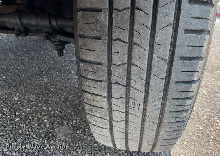 image for item DS8765 2006 Ford E250  van