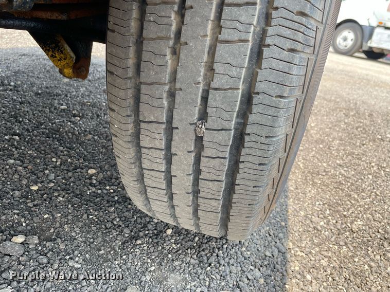 image for item DS8765 2006 Ford E250  van