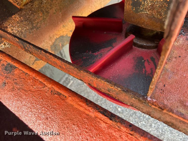 image for item DS8766 2006 International 4300  spreader truck