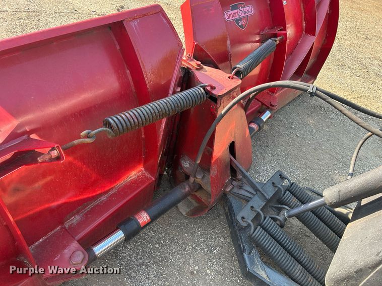 image for item DS8766 2006 International 4300  spreader truck