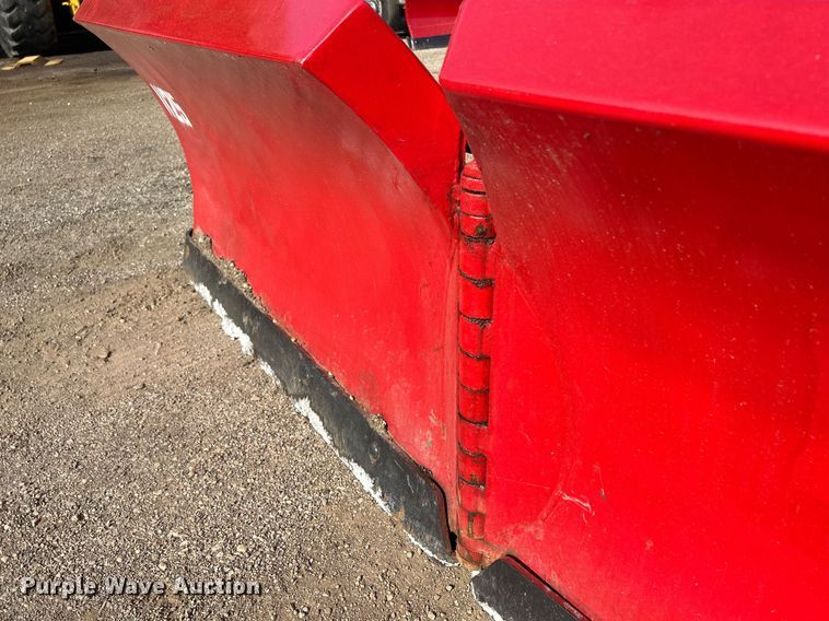 image for item DS8766 2006 International 4300  spreader truck