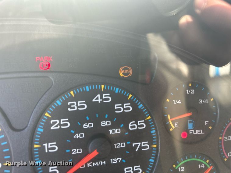 image for item DS8766 2006 International 4300  spreader truck