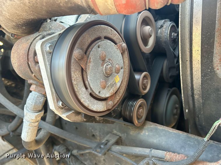 image for item DS8766 2006 International 4300  spreader truck