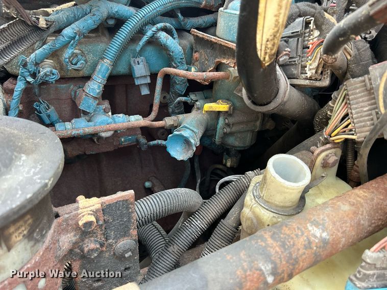 image for item DS8767 2006 International 4300  spreader truck