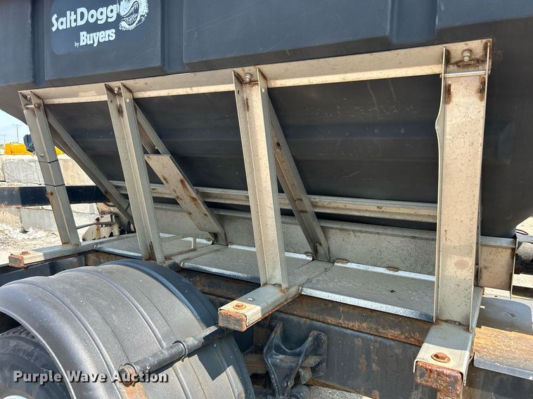 image for item DS8770 2013 International DuraStar 4300  spreader truck