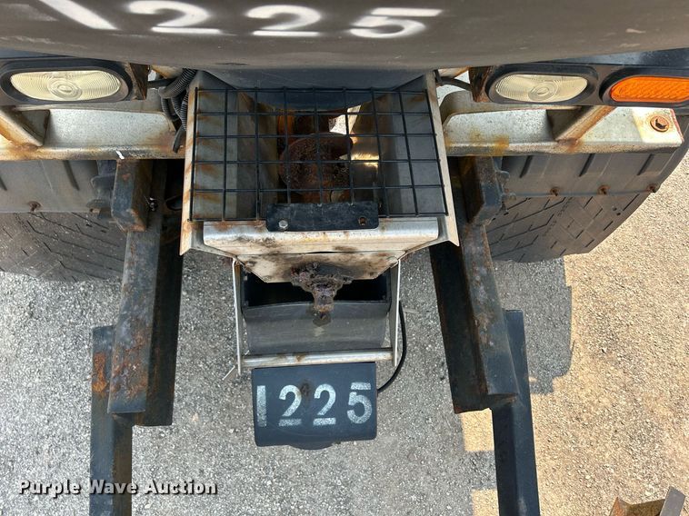 image for item DS8770 2013 International DuraStar 4300  spreader truck